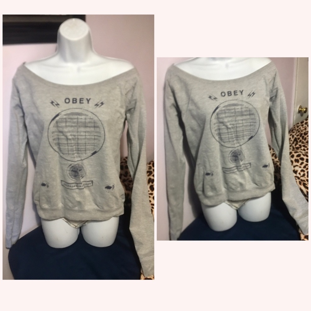 ✨Obey Off-Shoulder long sleeve✨